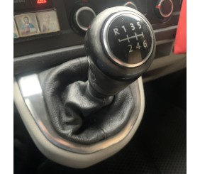 Шкіряний чохол КПП для Volkswagen T6 2015-2024 рр