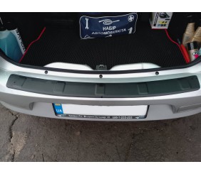 Накладка на задній бампер (SD, ABS, Esa) для Renault Logan I 2008-2013 рр