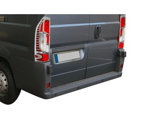 Накладки на стопи з вигином (2 шт, пластик) для Opel Movano 2021- рр