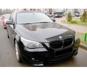 Ніздрі M-Look (чорний глянець) для BMW 5 серія E60/E61 2003-2010 рр