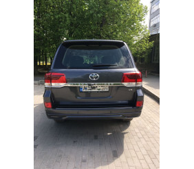 Задня накладка 2016-2026 (Executive 2016) Білий колір для Toyota Land Cruiser 200 рр