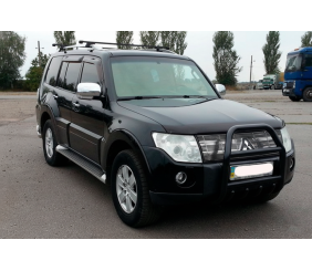 Кенгурятник QT007 Black (нерж.) для Mitsubishi Pajero Wagon IV 2006-2021 рр