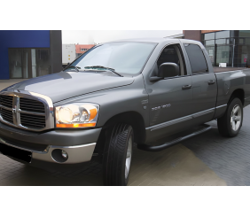 Бічні труби кутові Black (2 шт., нерж) для Dodge RAM