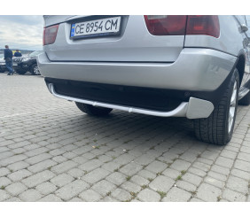 Накладка на задній бампер (під фарбування) для BMW X5 E53 1999-2006 рр