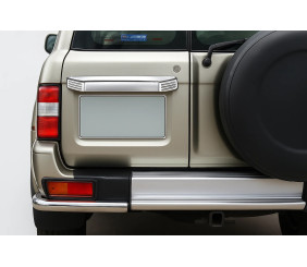 Задня планка (пласт.) для Nissan Patrol Y61 1997-2011 рр