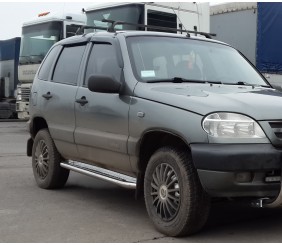Бокові пороги Premium (2 шт., нерж) Ø60 для Chevrolet Niva 1998-2020 рр