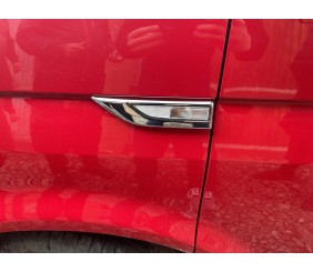 Накладки на повторювачі 2015-2019 (2 шт., пласт) для Volkswagen T6 рр