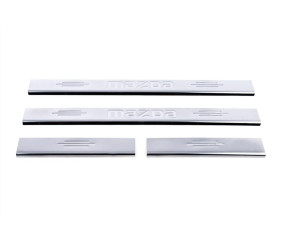 Накладка на пороги Carmos (нерж) V-1 2 накладки, з написом V-1 для Mazda 3 2003-2009 рр