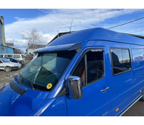 Козирьок на лобове скло (чорний глянець, 5мм) для Volkswagen LT 1995-2006 рр