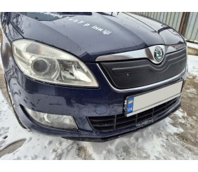 Зимова накладка на решітку (2010-2026, верхня) Глянцева для Skoda Roomster рр
