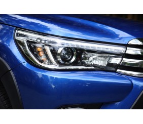 Передні фари ОЕМ V1 2015-2019 (LED, 2 шт) для Toyota Hilux 2015- рр