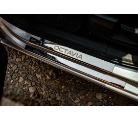 Накладки на пороги Carmos V1 (8 шт., нерж.) для Skoda Octavia III A7 2013-2019 рр