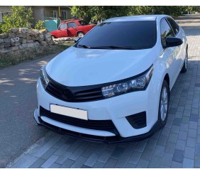 Накладка на передній бампер ЛИП (чорна) для Toyota Corolla 2013-2019 рр