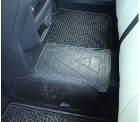 Задня перемичка килимок (Stingray Premium) для Volkswagen Tiguan 2016-2023 рр