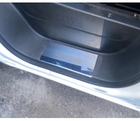 Накладки на пороги V2 (2 шт, нерж.) для Renault Master 2011-2023 рр