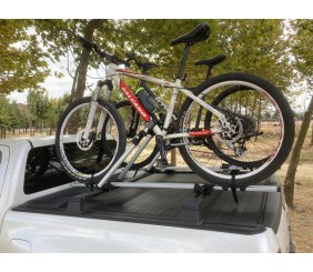 Поперечини (в штатні місця) сірий для Toyota Hilux 2015- рр