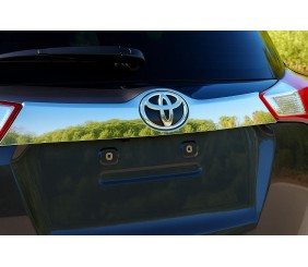 Накладка над номером бампер Libao 2013-2016 (нерж) для Toyota Rav 4 рр