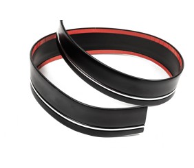 Чорний молдинг із хром смужкою на метраж sal65 (1 метр, 59 мм)