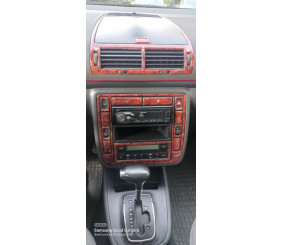 Декоративна накладка на панель Дерево для Seat Alhambra 1996-2010 рр