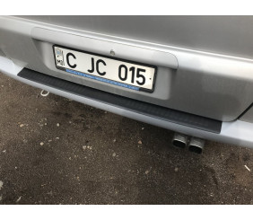Накладка на задній бампер DDU-мат (ABS) для Mercedes Vito W638 1996-2003 рр