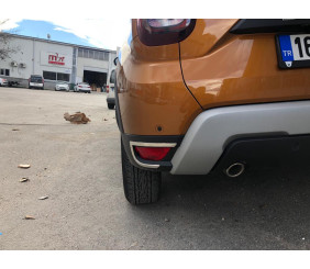 Накладки на задні рефлектори 2 шт, нерж) Carmos - Турецька сталь для Renault Duster 2018-2024 рр