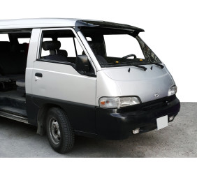 Козирьок на лобове скло (чорний глянець, 5мм) для Hyundai H100