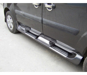 Бокові пороги Sorento тип (під фарбування) для Fiat Doblo I 2005-2010 рр