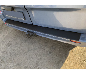 Накладка на задній бампер DDU (ABS) для Opel Vivaro 2001-2015 рр