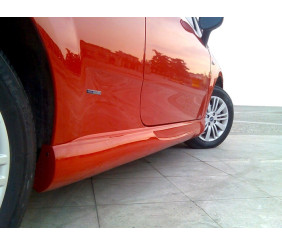 Бокові пороги (під фарбування) для Fiat Punto Grande/EVO 2006-2018 рр