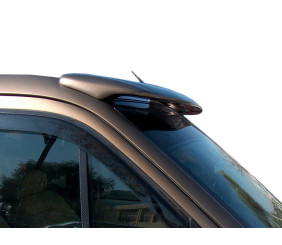 Козирьок на лобове скло (під фарбування) для Ford Connect 2002-2006 рр