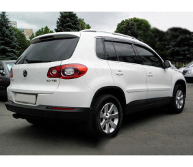 Вітровики з хром молдингом (4 шт, HIC) для Volkswagen Tiguan 2007-2016 рр