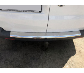 Накладка на задній бампер (Carmos V1, сталь) для Volkswagen T5 Transporter 2003-2010 рр