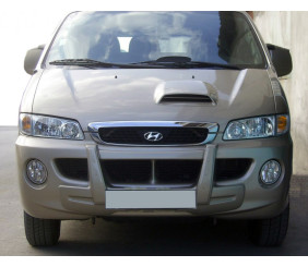 Центральна губа (під фарбування) для Hyundai H200, H1, Starex 1998-2007 рр