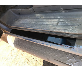 Накладки на дверні пороги ABS (2 шт, пластик) Матові для Volkswagen T4 Caravelle/Multivan 1990-2003 рр