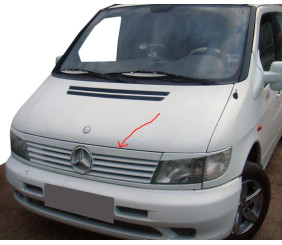Смужка на решітку (пластик) Чорний мат для Mercedes Vito W638 1996-2003 рр