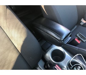 Підлокітник для Nissan Juke 2010-2019 рр