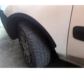 Накладки на арки (4 шт, чорні) для Fiat Doblo I 2001-2005 рр