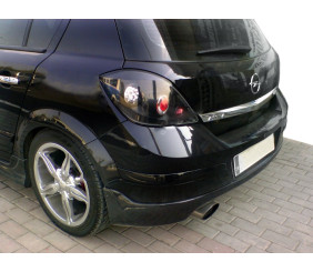 Задня нижня накладка HB (під фарбування) для Opel Astra H 2004-2013 рр