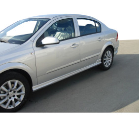 Бічні спідниці Sedan (під фарбування) для Opel Astra H 2004-2013 рр