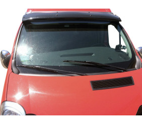 Козирьок на лобове скло (чорний глянець, 5мм) для Opel Vivaro 2001-2015 рр