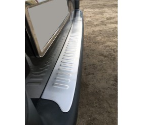 Накладки на задній бампер Матова (Omsa, нерж.) для Opel Vivaro 2001-2015 рр