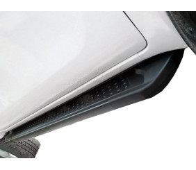 Бокові пороги Allmond Black (2 шт., алюміній) для Toyota Hilux 2015- рр