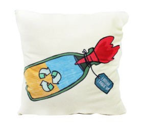 Подушка з принтом "Коктейль Молотова"