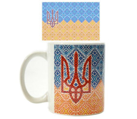 Чашка "Вишиванка із гербом"