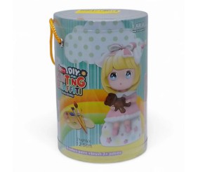 Розмальовка фігурка-скарбничка "Дівчинка на місяці" вид 2