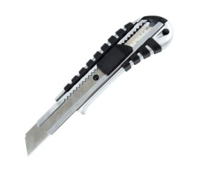 Ніж канцел, металевий (Zn), гум.вставки, 18мм, авто-фіксатор