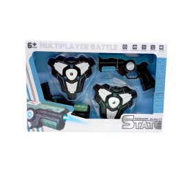 Набір пістолетів з мішенню. 2 бластери, 2 мішені, підсвічування, вібрація, звук, парогенерація, ремені, в коробці